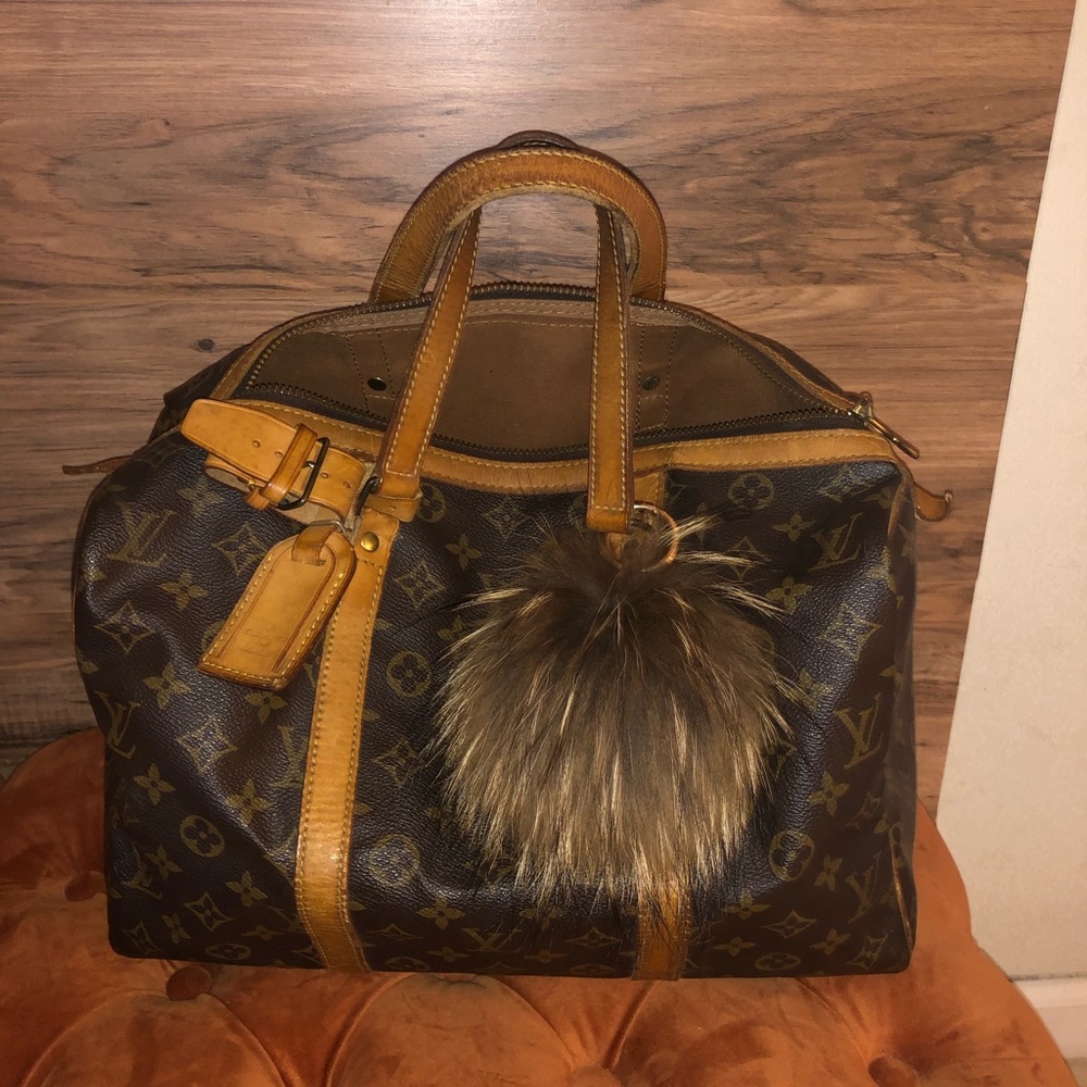💯 Authentic Louis Vuitton monogram travel bag